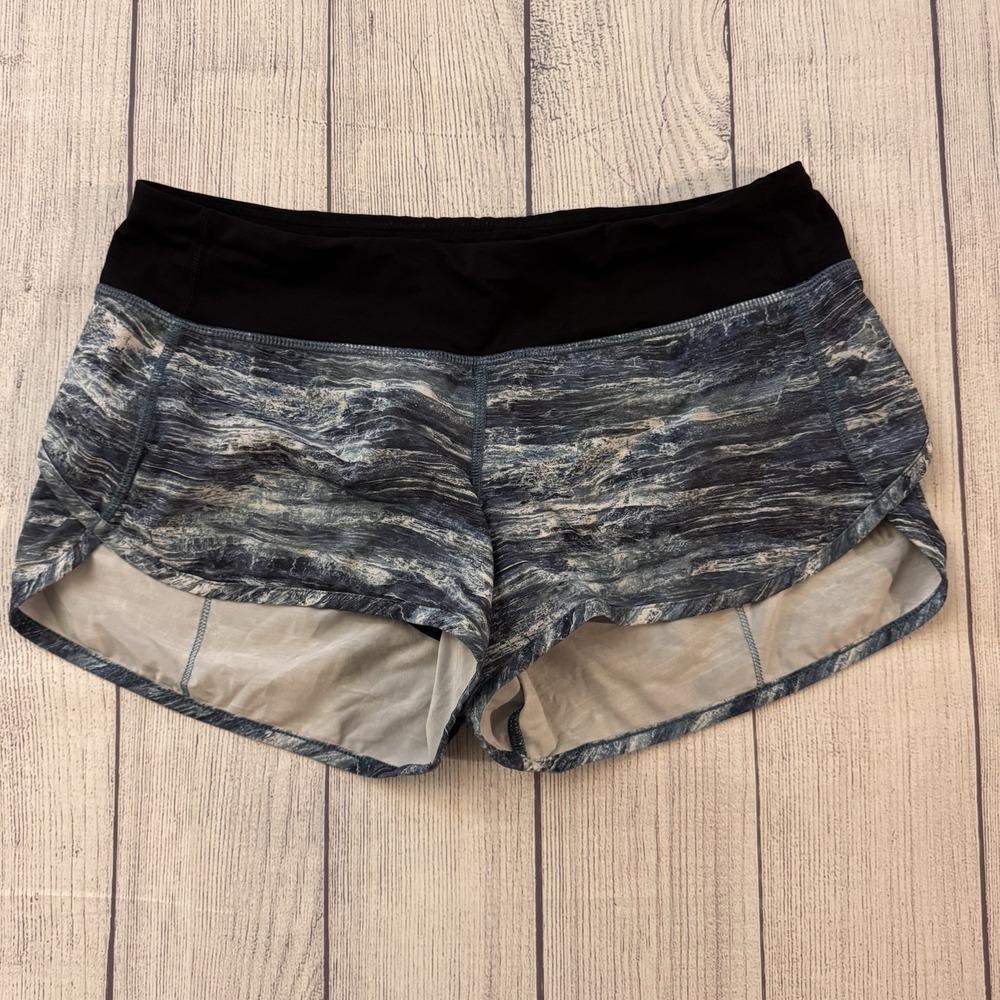 Lululemon Speed Short 4-Way Stretch 2.5" Running Shorts Blue Black Size 6